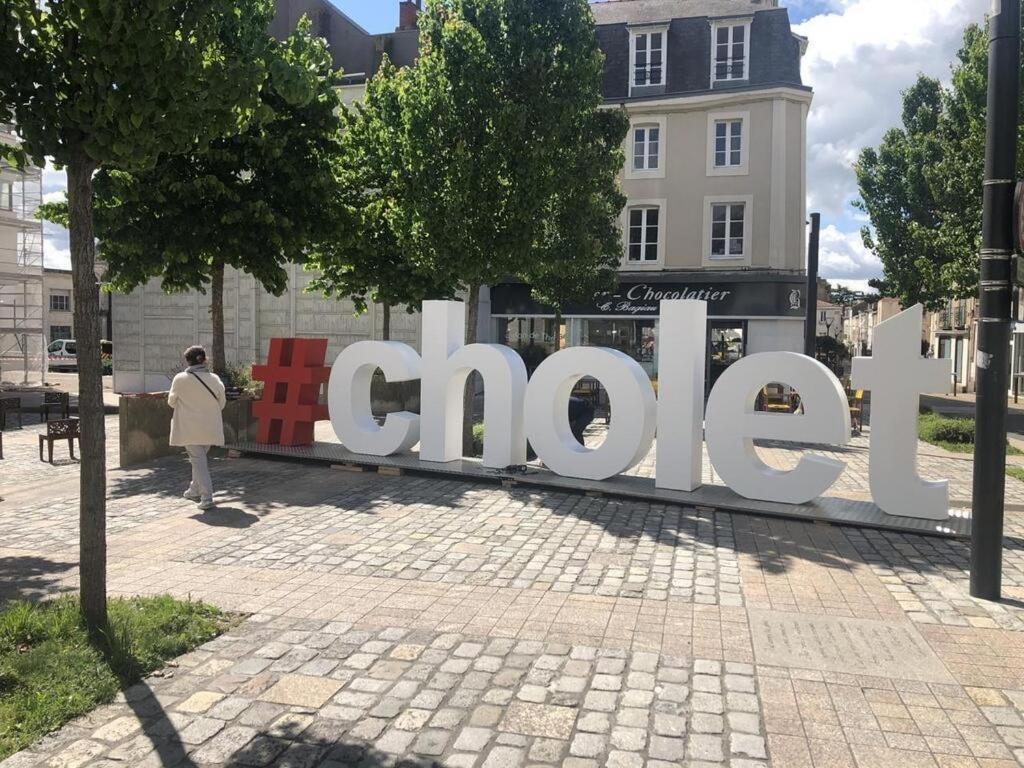 Appart Jardin Kennedy Cholet Esterno foto